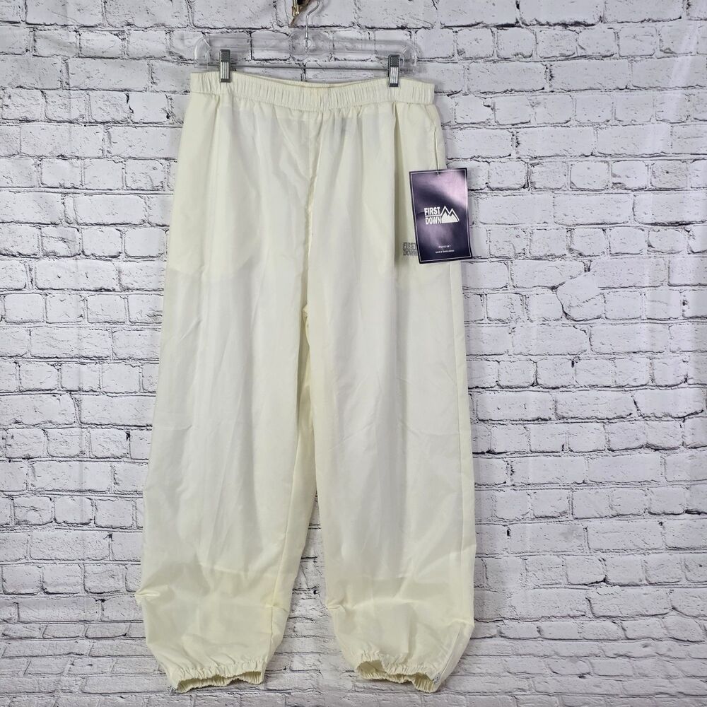 First Down Men'sโ Large Off White Nylon Lined Windbreaker Pants